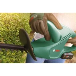 Bosch Akku-Heckenschere Easy HedgeCut 18-45 Solo 12 Bosch Akku-Heckenschere Easy HedgeCut 18-45 Solo -Gardena Verkaufe Bosch Akku Heckenschere Easy HedgeCut 18 45 solo@@1827019 3