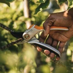 Fiskars Plus Bypass-Gartenschere Metall P531 -Gardena Verkaufe Fiskars Plus Bypass Gartenschere Metall P531@@1813965 1